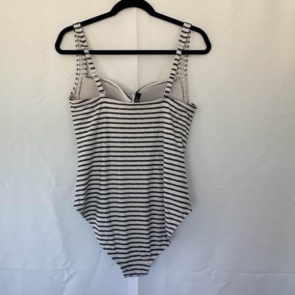 Niptuck One Piece Swim Suit Size 16 Slimming Tummy Control Multi Fit Cup Bra - Picture 2 of 11